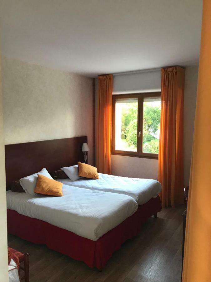 Hotel Au Feu De Bois Amou Esterno foto